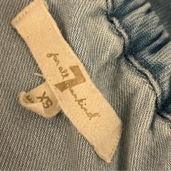 7 for all  mankind top XS - Picture 6 of 12